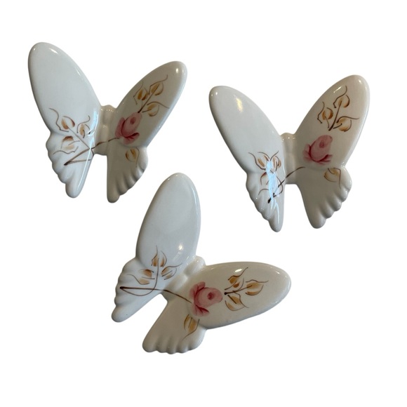 Vtg Set Of 3 Porcelain Butterfly Wall Plaques  Hand Painted Floral Design MC - Picture 1 of 7